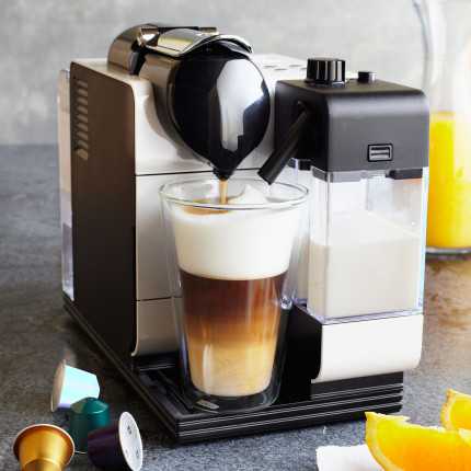 MADE IN ITALY – De'Longhi and Nespresso elevate the Cappuccino Experience  with the new Lattissima Pro - Comunicaffe International