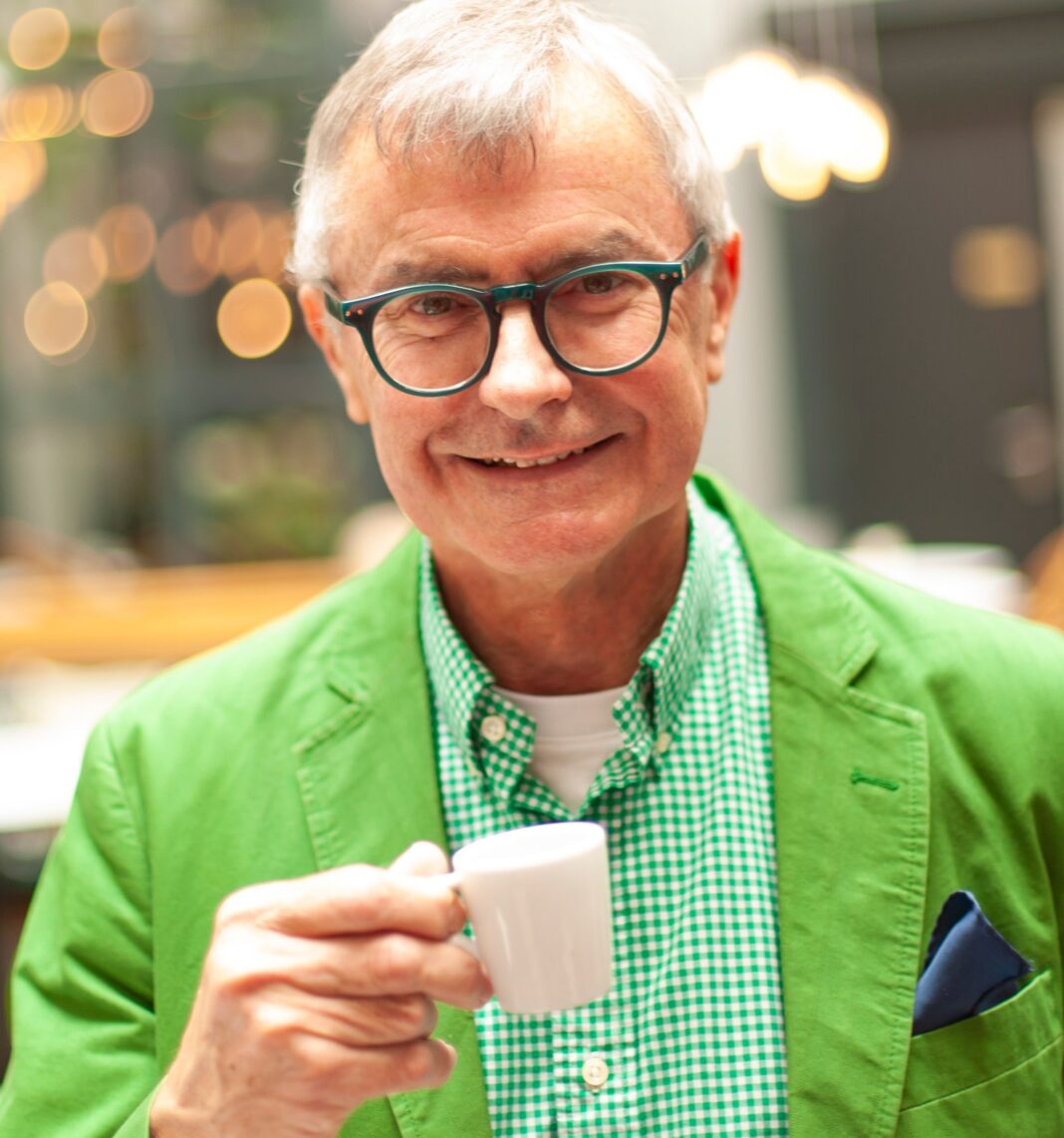 Christopher Short is the founder and Managing Director of Cafetto