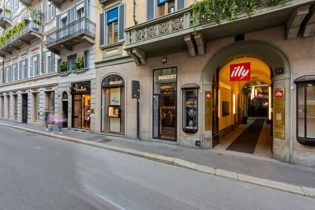illy flagship