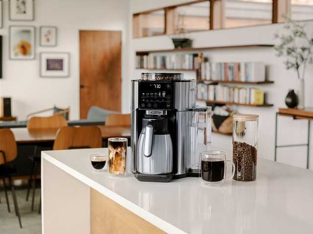 Coffee Machine - The revolutionary Bean-To-Brew, single serve coffee m